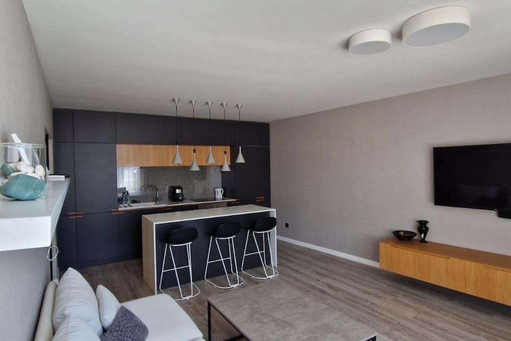 Mila's Cozy 1 Bedroom Апартамент