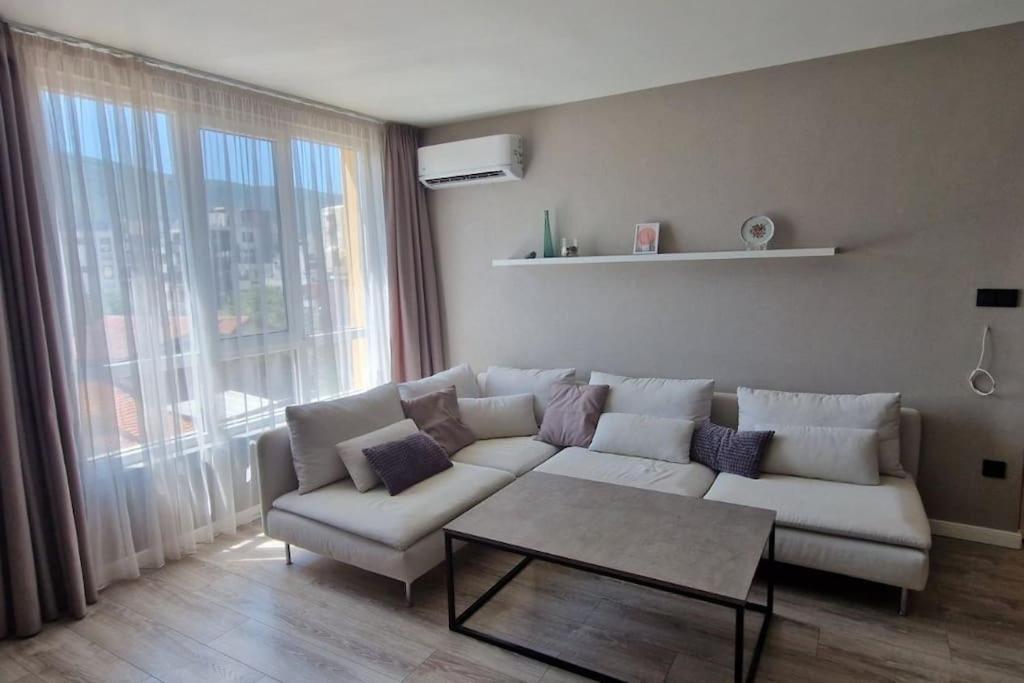Mila's Cozy 1 Bedroom * София